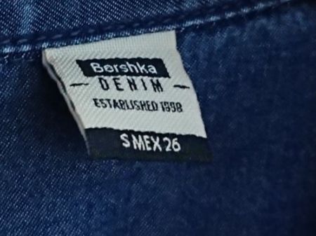 Bershka Blusen: Damen Bluse Bershka Gr. S Blau Denim – Gebraucht aus Hallau von CHACLA 3