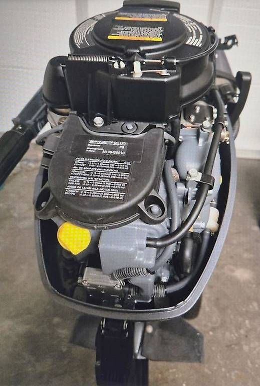 Moteurs: Moteur Yamaha 8 CV – D'occasion à Grand Lancy par primau 3