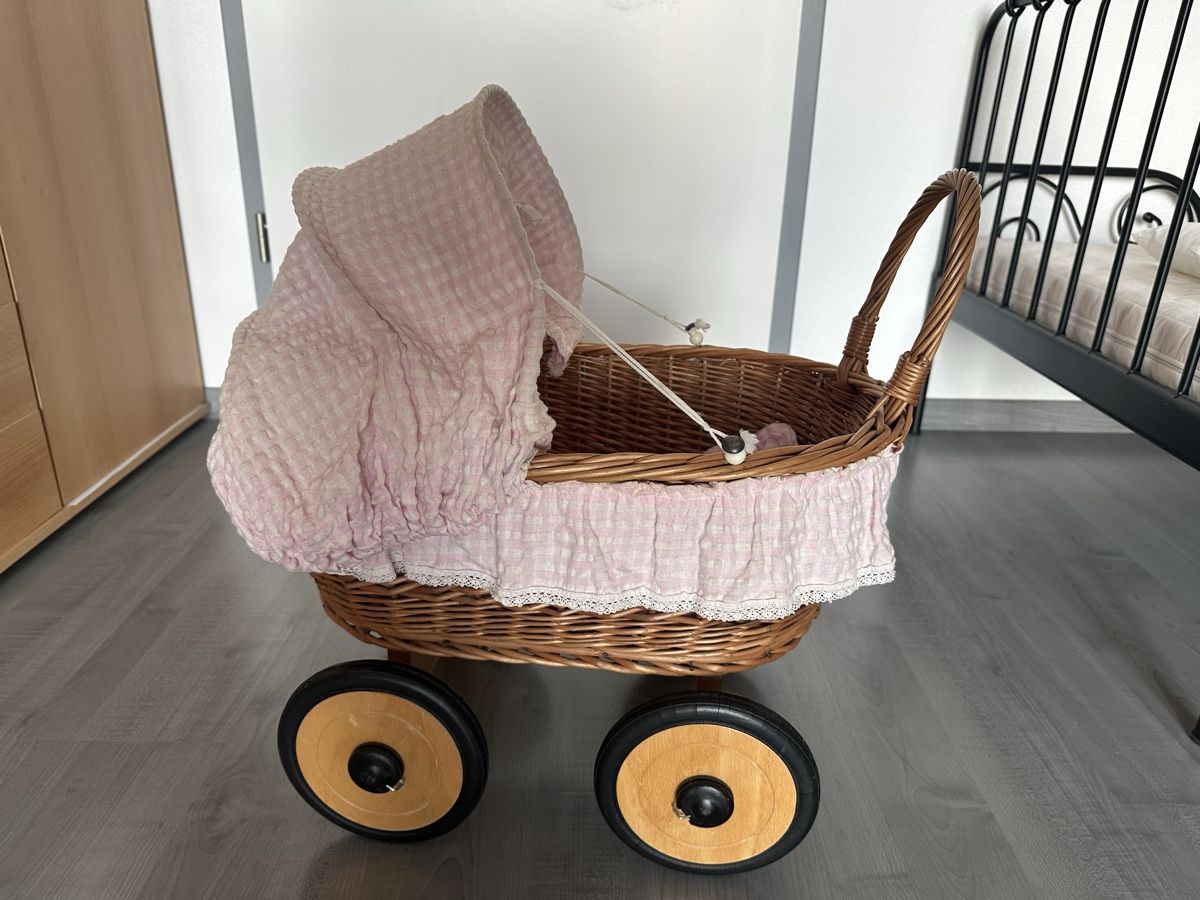Altro per la casa: Stubenwagen für Puppen – Usato da Diessbach b. Büren venduto da kat_6mzs
