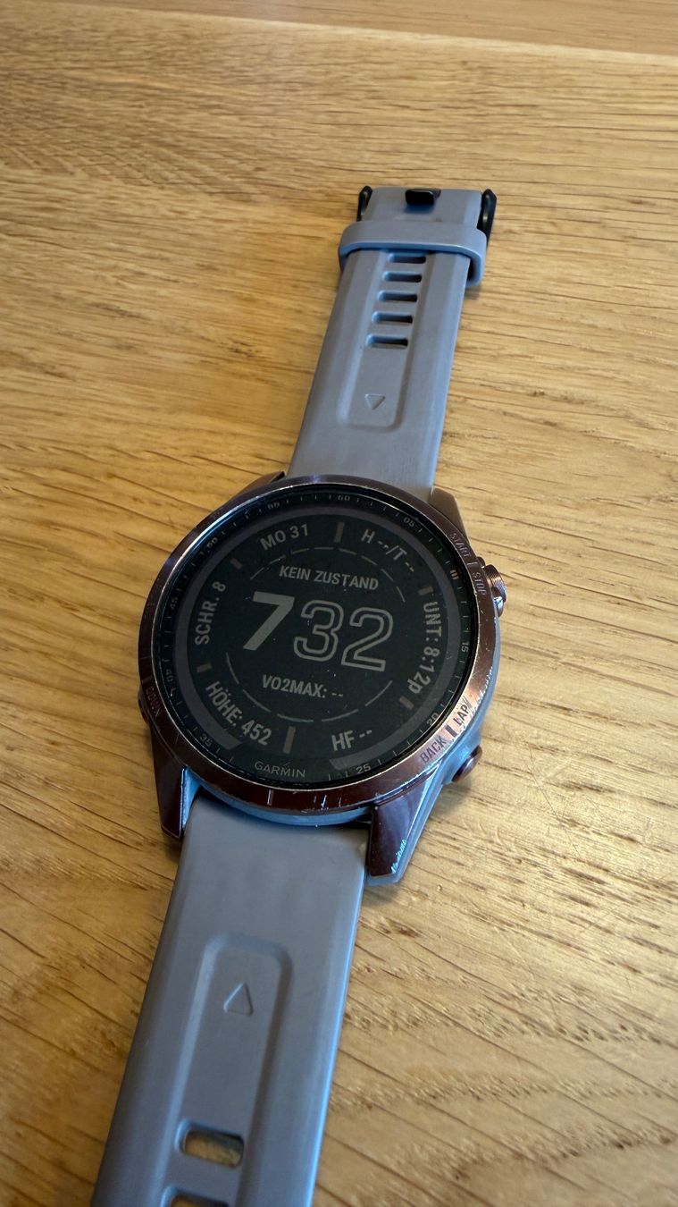 Garmin Smartwatch: Garmin Fenix 7S Saphir Solar – Gebraucht aus Muri AG von Chrigi81
