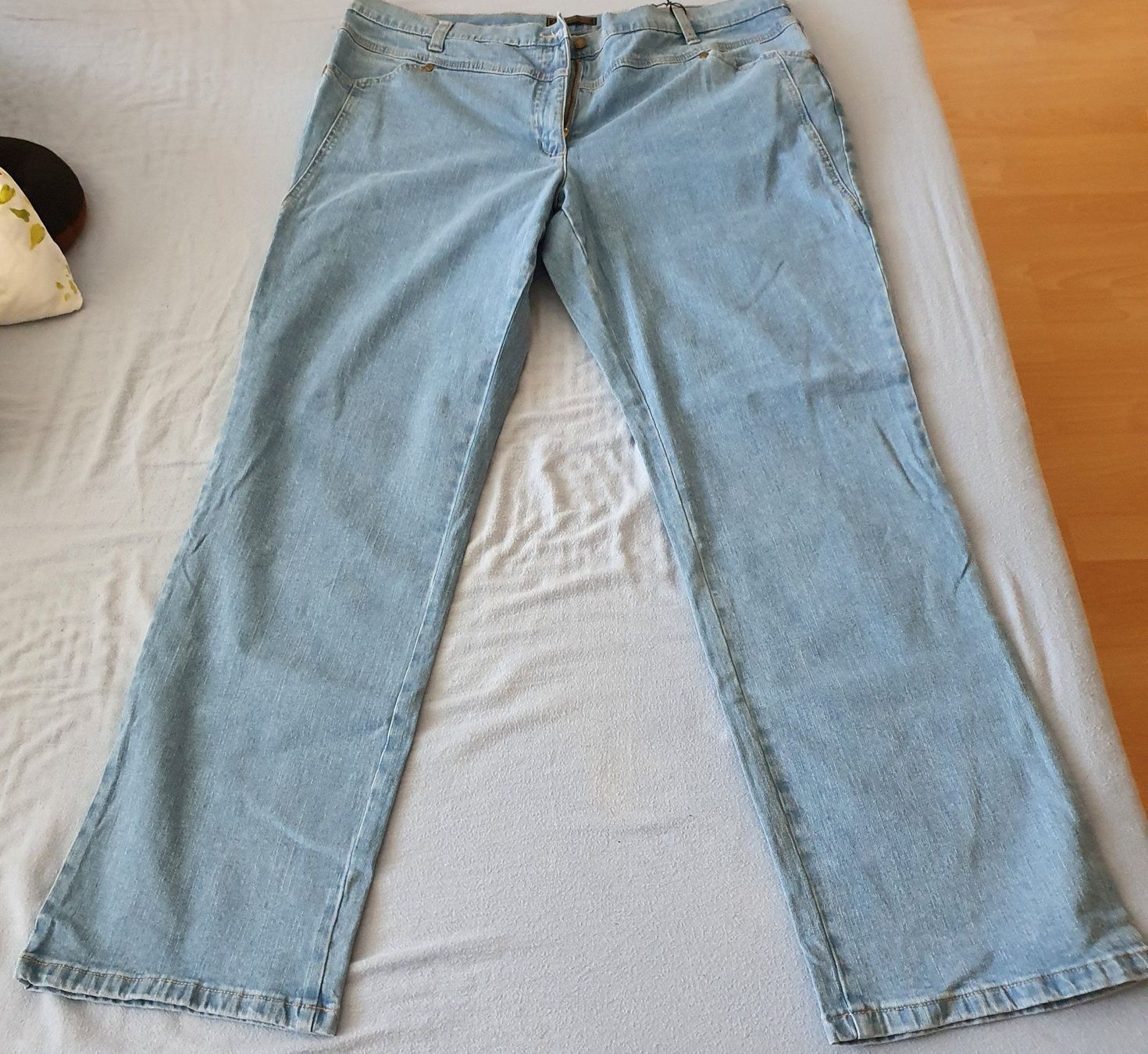 Jeans: Jeans Neu  Größe 50 NEU – Nuovo (secondo la descrizione) da Klingnau venduto da Fee1960