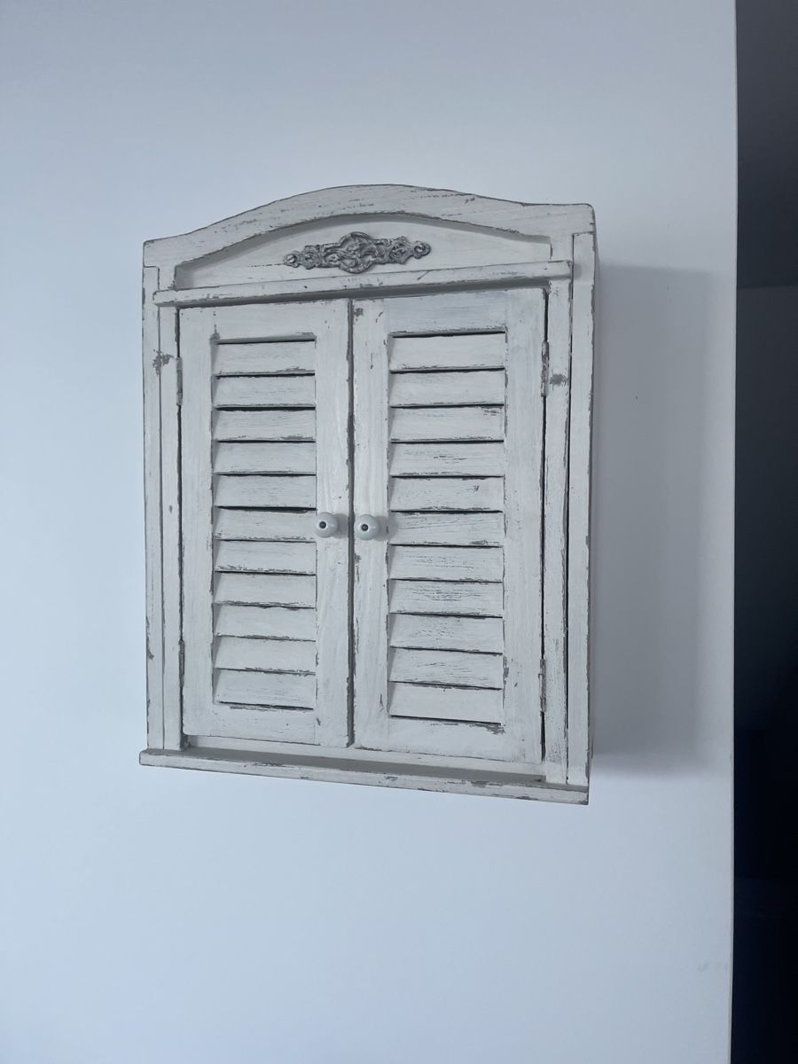 Schränke: Shabby Chic Regal Schrank Cottage – Neu und originalverpackt aus Regensdorf von iamabarbiegirl