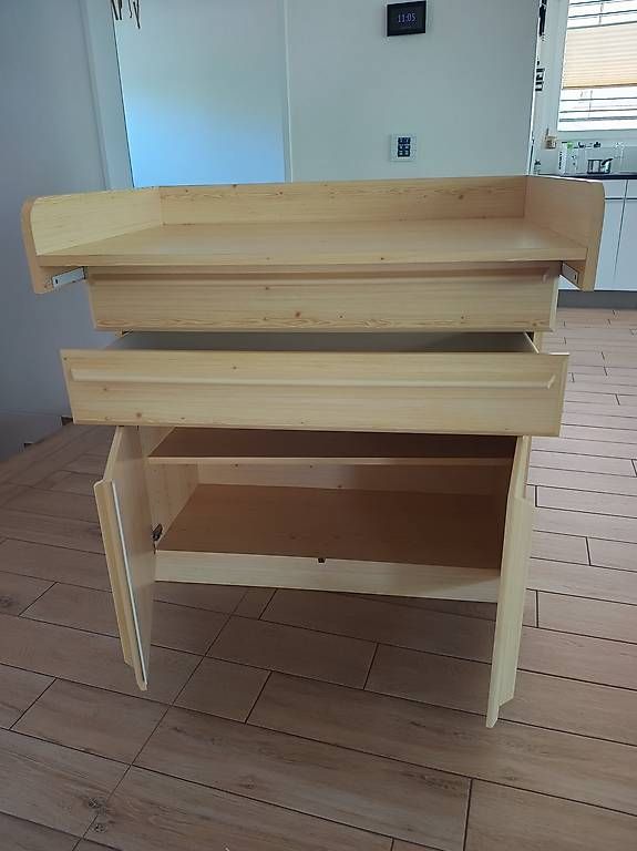 Fasciatoi & Accessori: Wickeltisch mit Kommode  – Usato da Schwyz venduto da Sister19 2