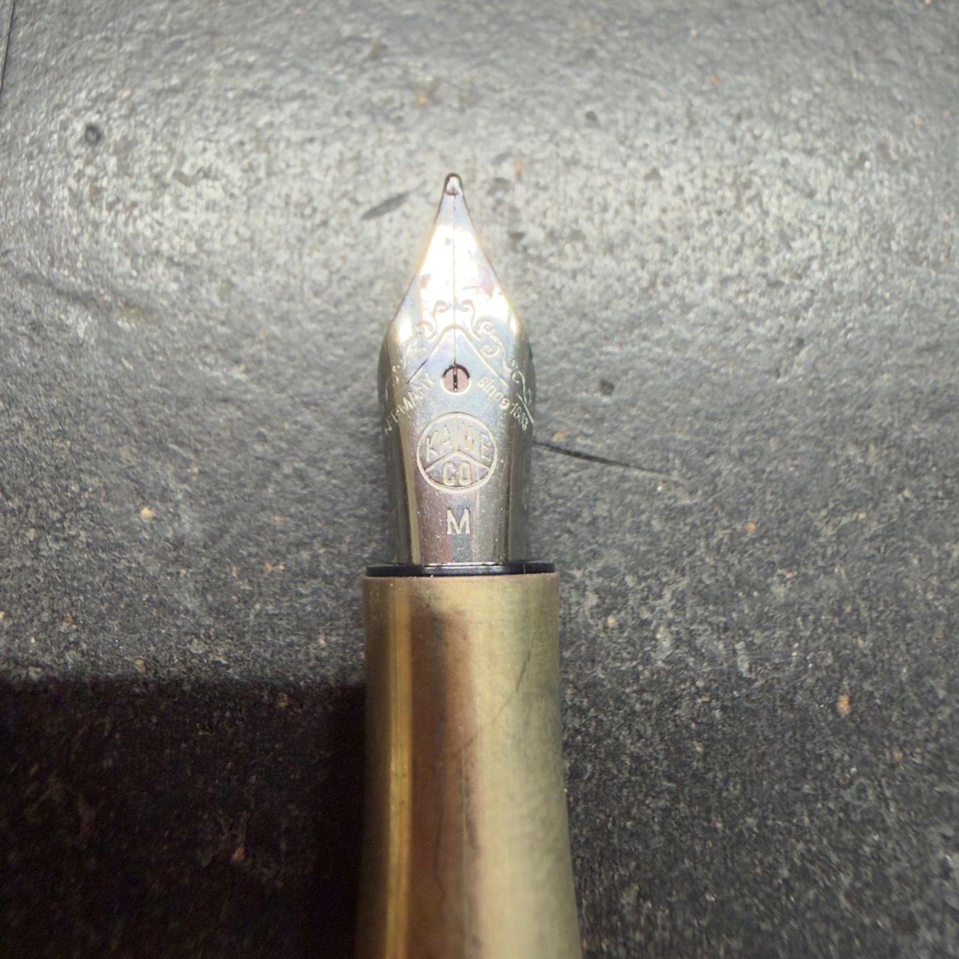 Kaweco Stifte & Marker: KAWECO LILIPUT Füllfederhalter Messing M – Gebraucht aus Heimenschwand von rialto1968