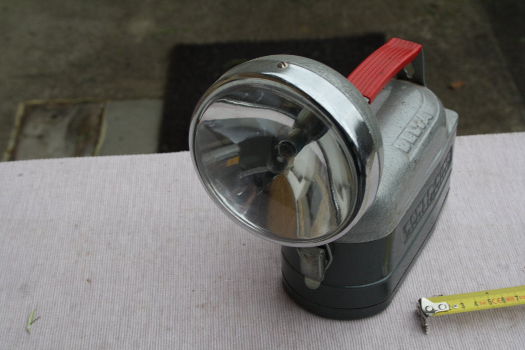 Lampade: VINTAGE LAMPE DELTA SBB? – Usato da Wauwil venduto da Pneuedy 1