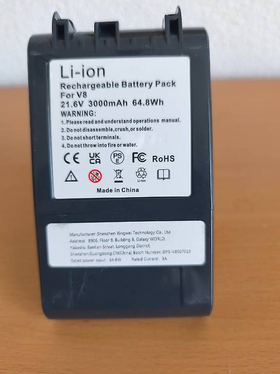 Staubsauger & Zubehör: Akku Dyson V8 – Neu und originalverpackt aus Oetwil am See von schnirchel73 2