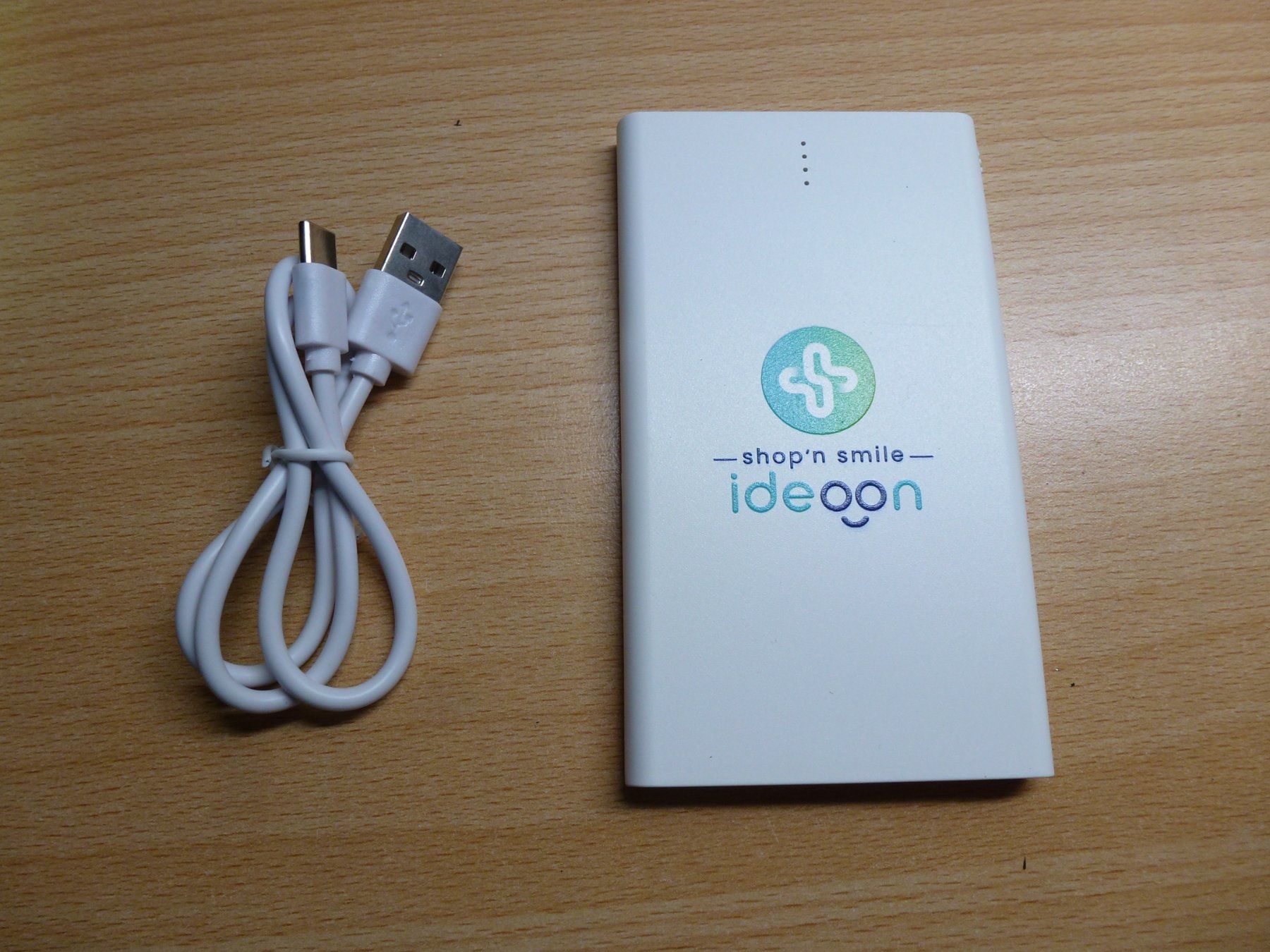 Caricabatterie: USB-C Powerbank  4000mAh – Nuovo (secondo la descrizione) da Hombrechtikon venduto da Maloev17