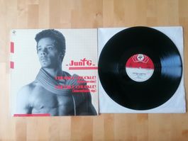 Juni G. – Chuckle Chuckle!  **Italo-Disco**