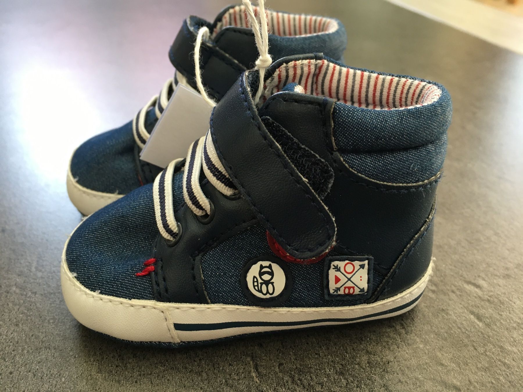 Schuhe für Jungen: Chaussures obaibi pour bébé – Gebraucht aus Liddes von Couik 1