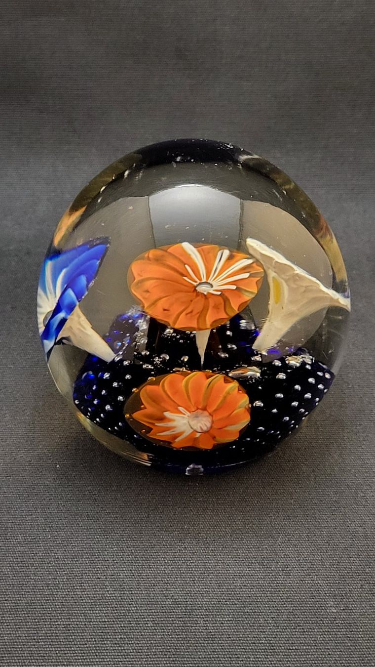 Murano Figurines: Paperweight mit farbigen Blüten – D'occasion à Basel par spinne02 1