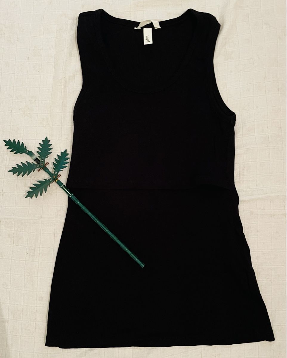 H&M Lotti di vestiti: Pack ribbed maternity tops ⭐️ – Nuovo (secondo la descrizione) da Zollikerberg venduto da BS.SM 2