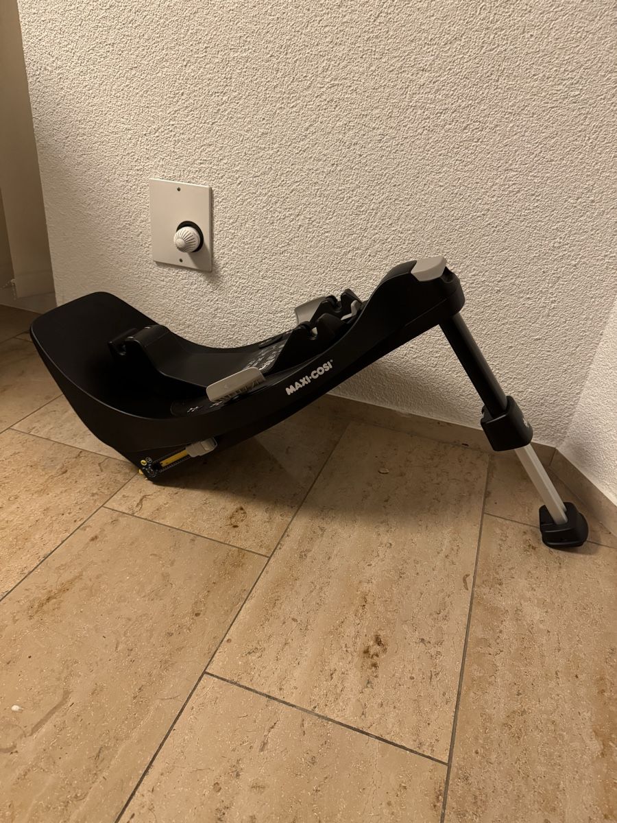 Maxi-Cosi Seggiolini per auto: Maxi Cosi Familyfix 360  – Usato da Sisseln AG venduto da Entertainer99