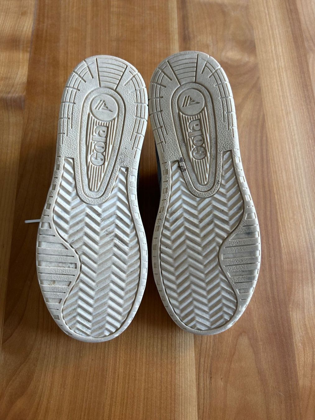 Scarpe da donna: Gola Sneakers hell – Usato da Schliern b. Köniz venduto da mar_6wsv 3