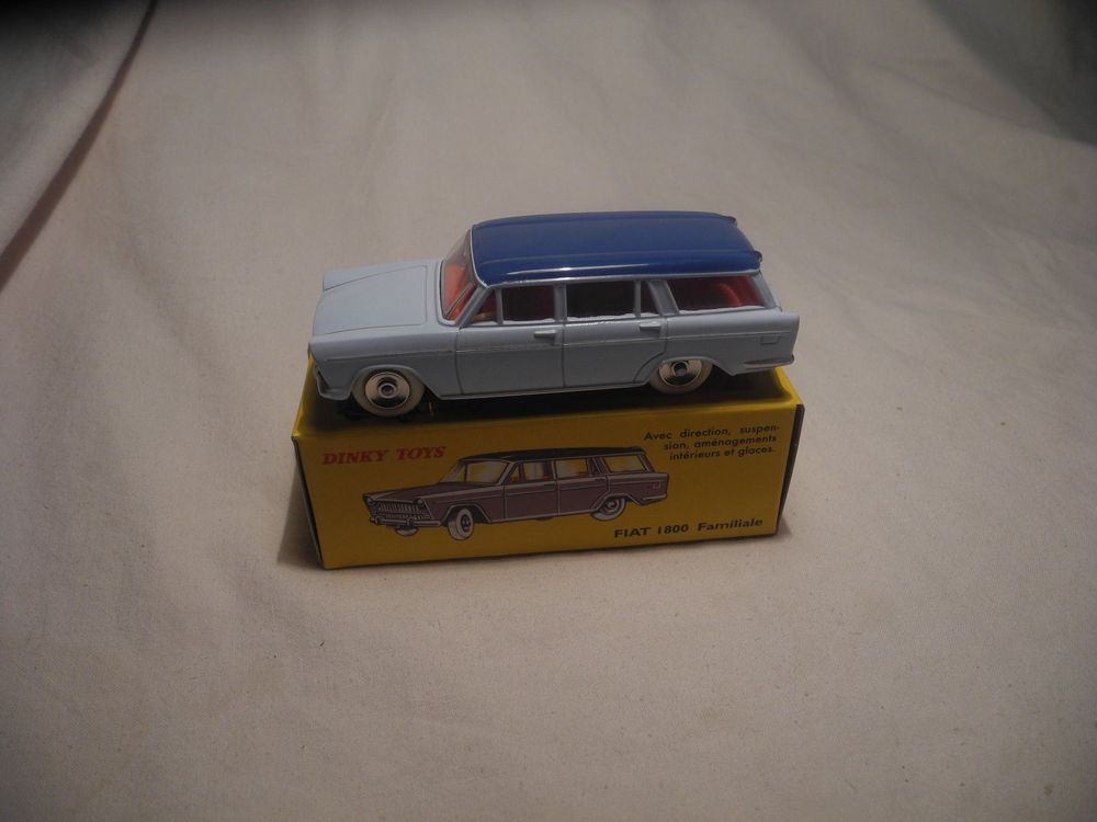 Dinky Toys 548 – Fiat 1800 Familiale – Bleue – Miniature Ancienne