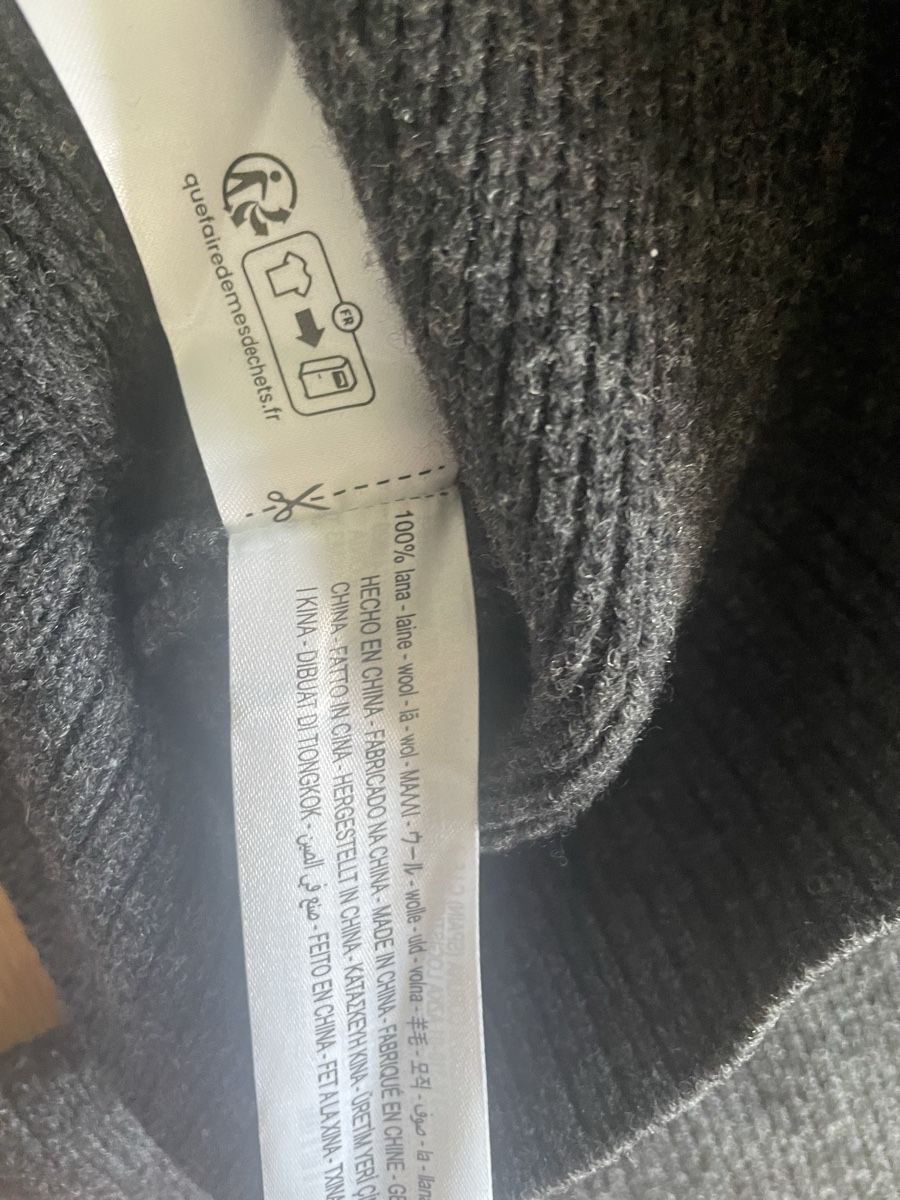 Maglioni & Felpe: Woll Cardigan – Usato da Rapperswil SG venduto da cre_k67k 1