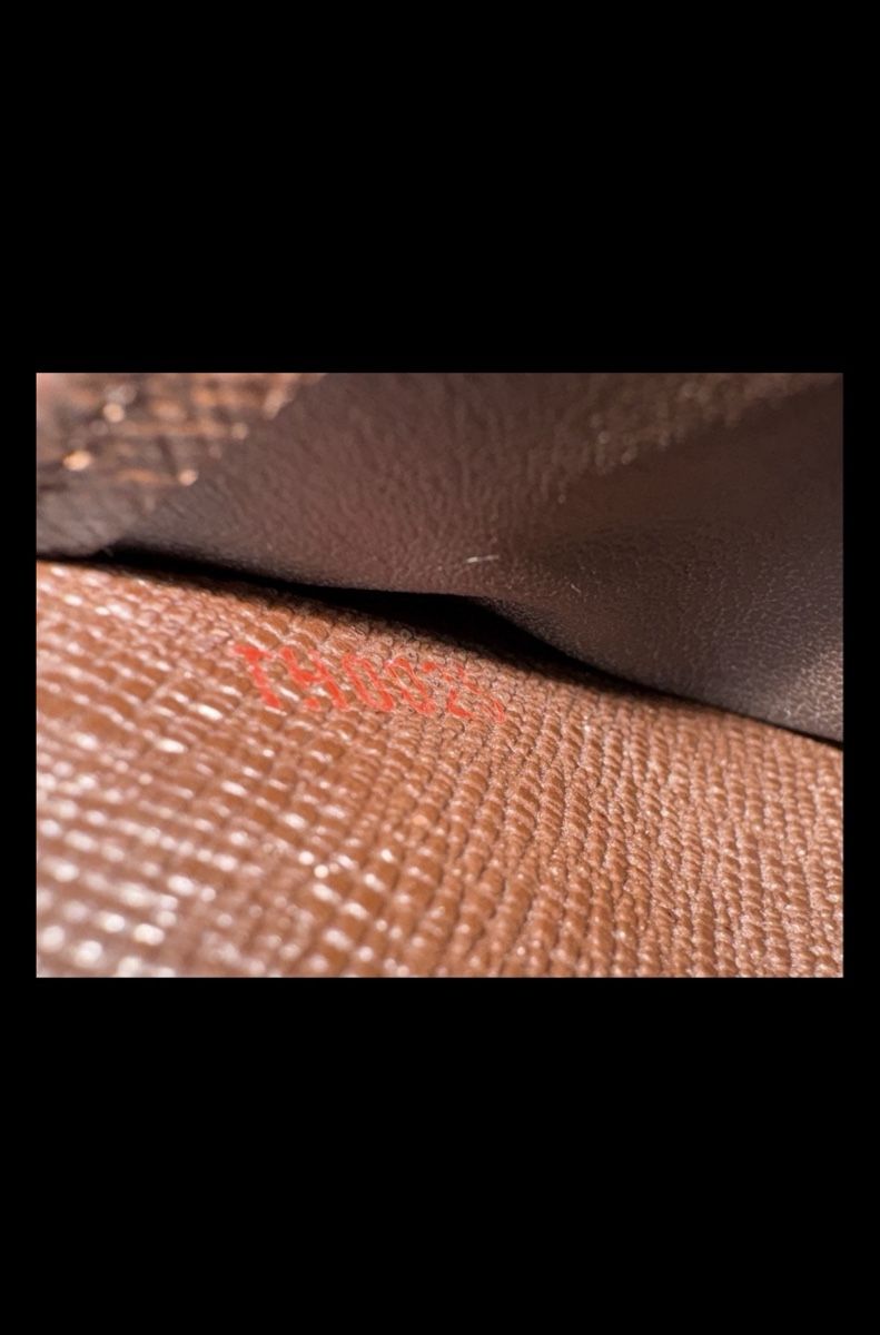Louis Vuitton Portamonete: Louis Vuitton Portemonnaie – Usato da Therwil venduto da ale_7fqs 6