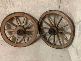 Alte Wagenräder, Holzräder, dekorativ, Vintage, 2 Stk.