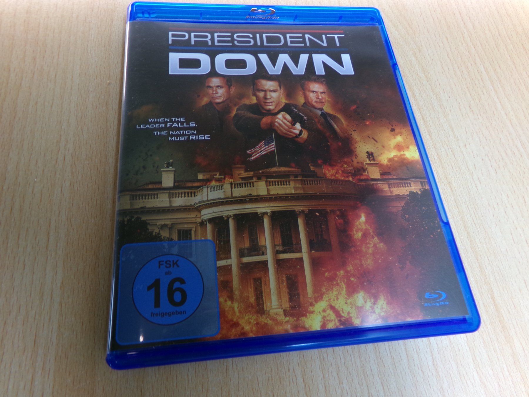 Tous les DVDs: President Down – D'occasion à Hombrechtikon par Maloev17