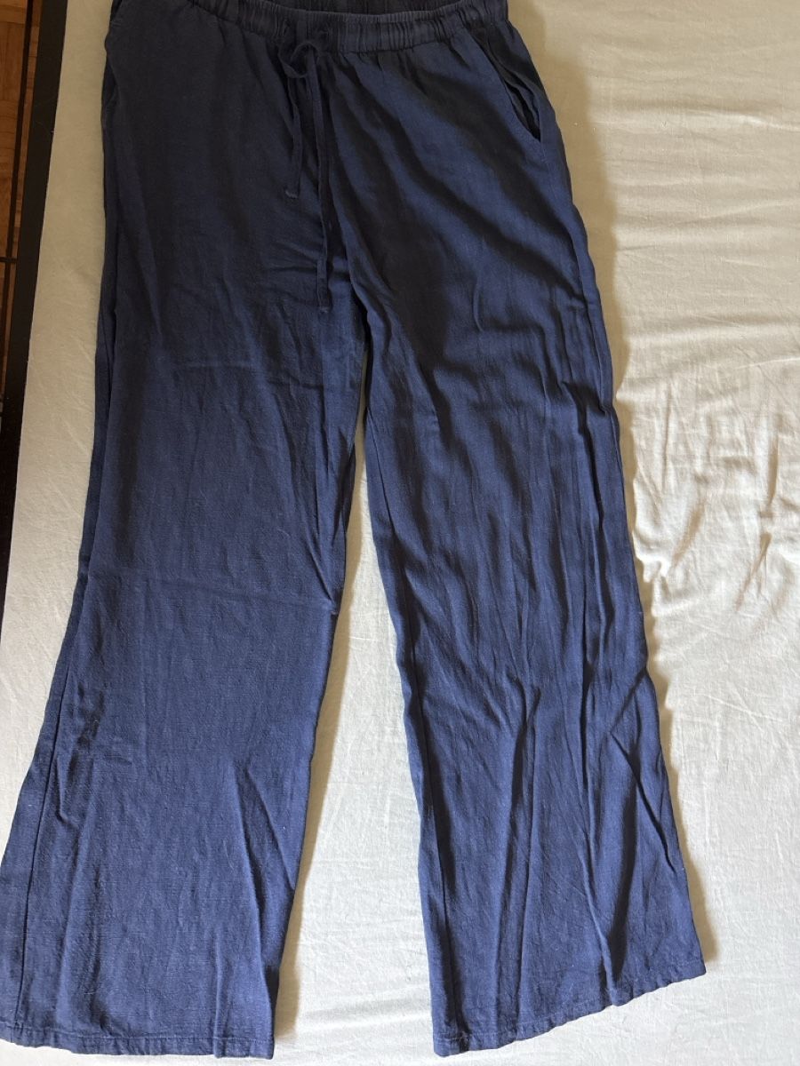 Pantalons: Pantalon bleu foncé  – D'occasion à Cartigny par Kelly.11