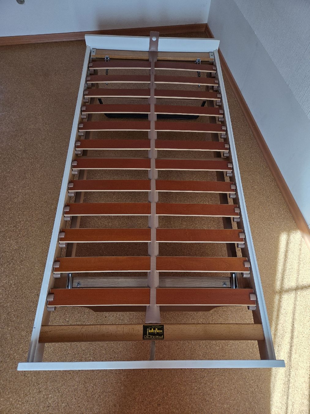 Betten: Bett mit Lattenrost Lattoflex – Gebraucht aus Rickenbach Sulz von Kodachrom