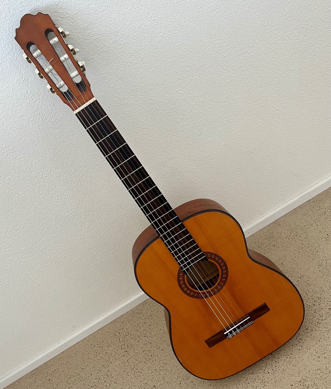 Strumenti musicali: Hanika Konzertgitarre – Usato da Zürich venduto da mic_xbn9 1