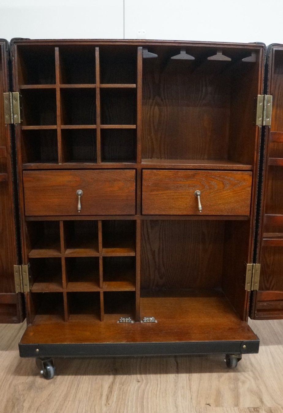 Kare Armadi: Barschrank Globetrotter Medium Karedesign – Usato da Basel venduto da bk_brockibasel 6