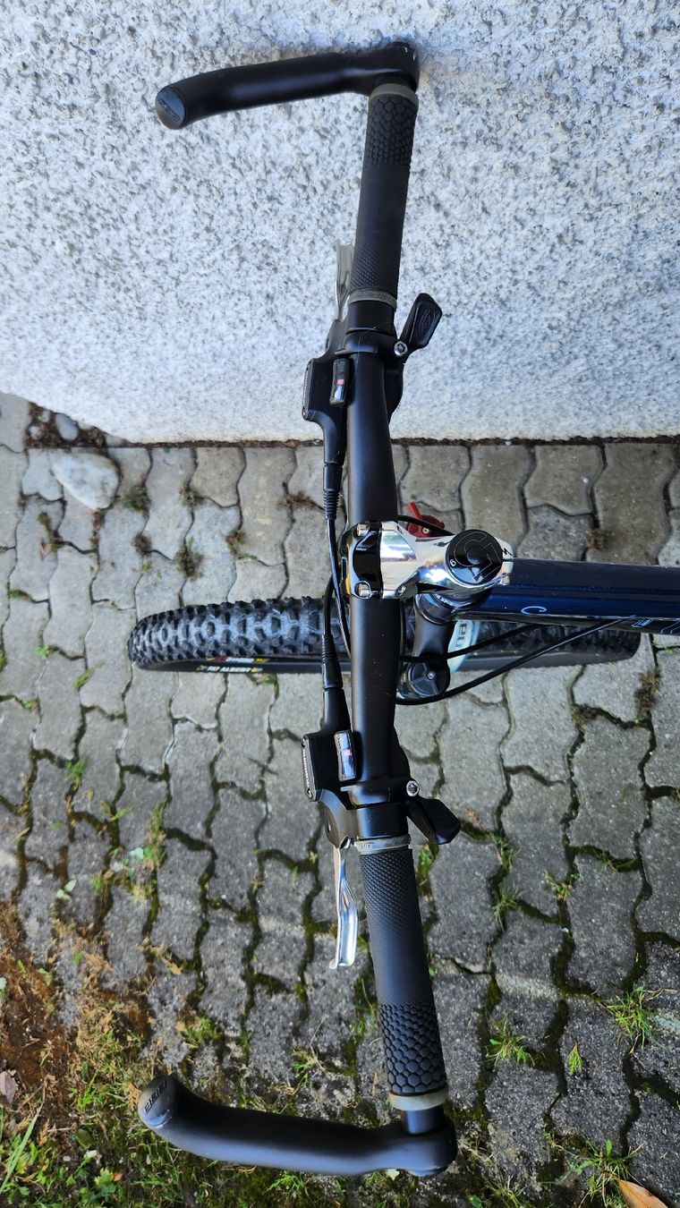 Specialized Biciclette: Specialized Stumpjumper Comp - Great Condition! – Usato da Winterthur venduto da idimov 3