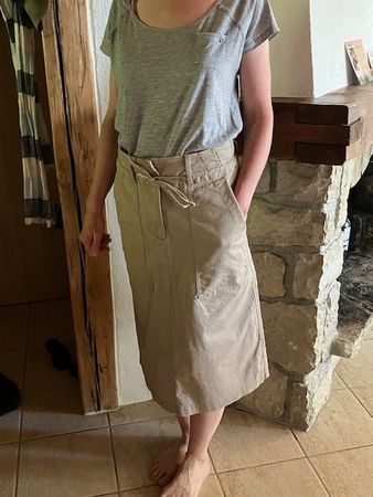 Jupe midi ESPRIT taille 38 - en état neuf