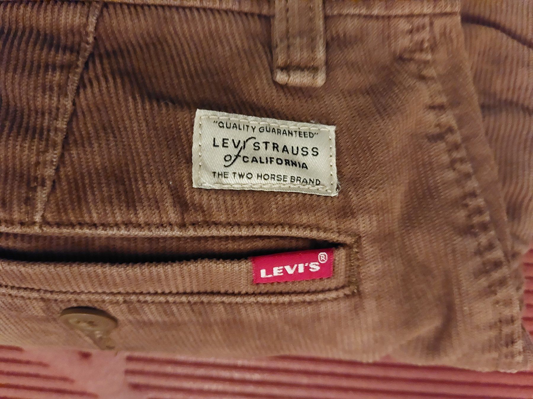 Hosen: Levi's Chino Corduroy 31/34 – Gebraucht aus Biel-Benken BL von TackleDealer 1