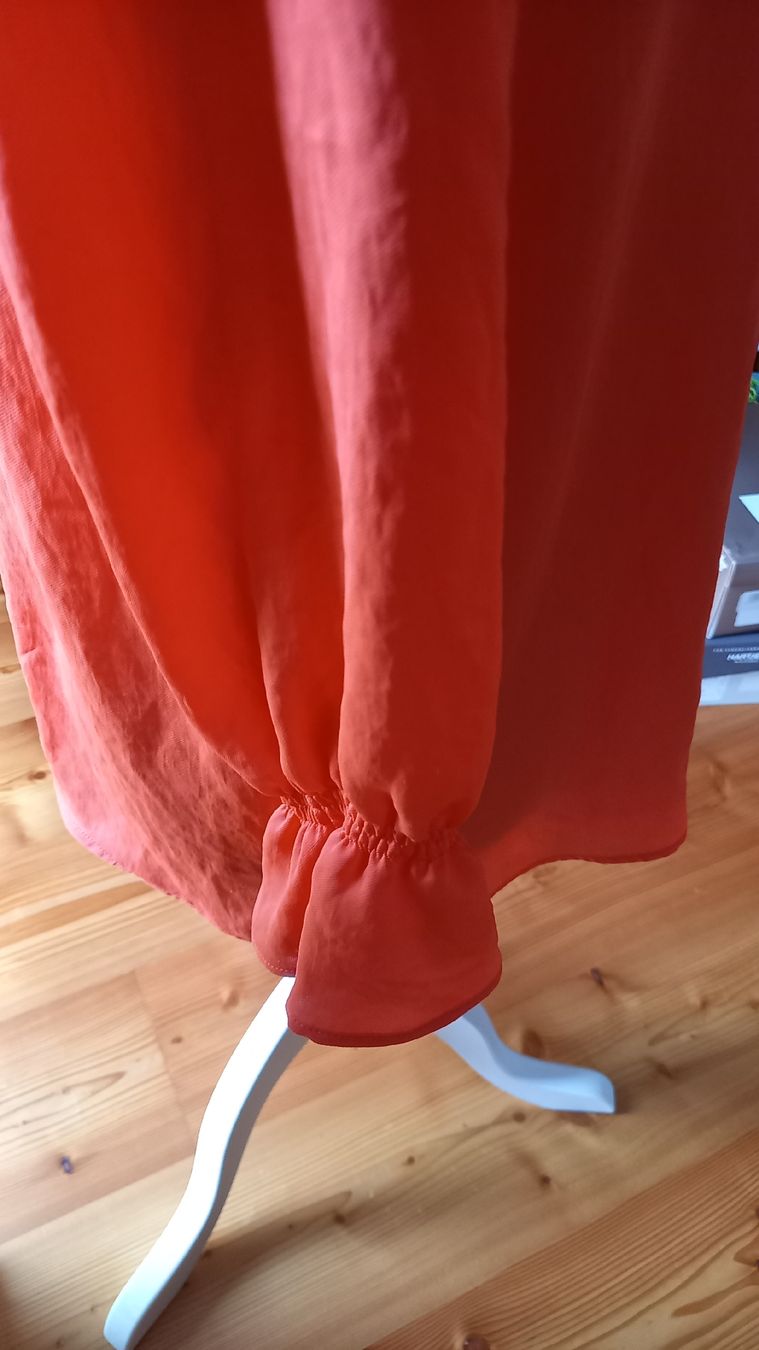 Marc Cain Chemisiers: Bluse MARCCAIN Orange Grösse 40/42 – D'occasion à St. Gallen par Otterndorf 3
