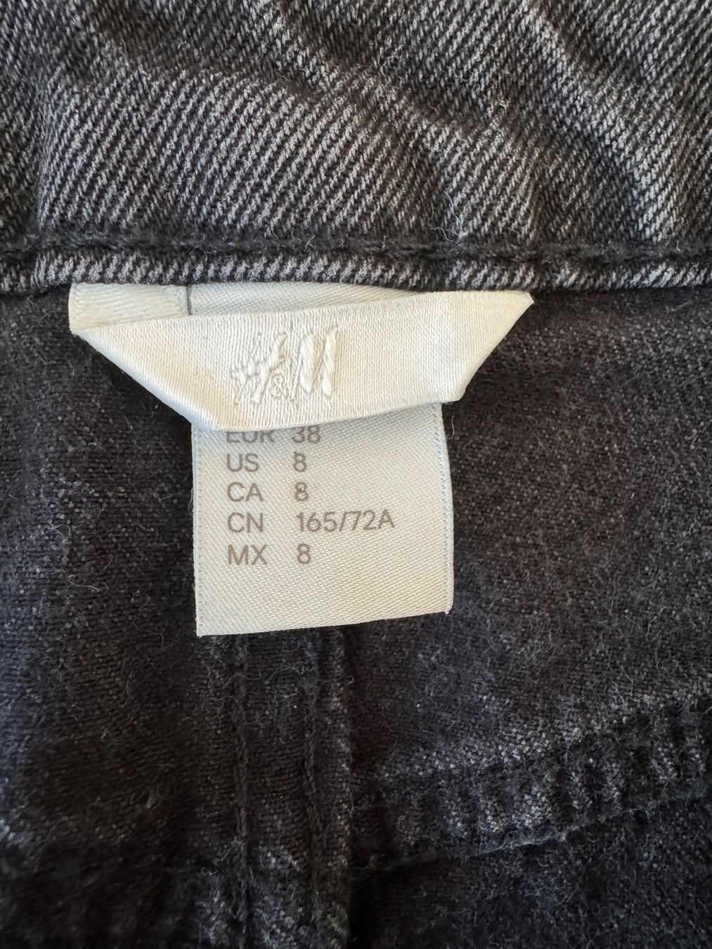 H&M Gonne: Jeansrock schwarz/dunkelgrau – Usato da Zürich venduto da sinaxnoemi 2