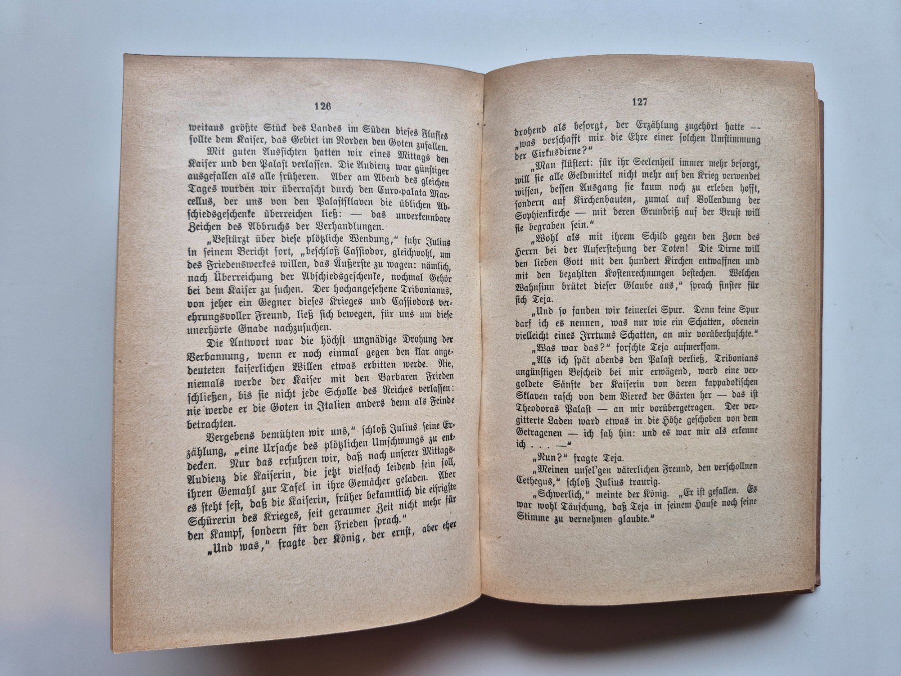 Libri: Ein Kampf um Rom  -   Felix Dahn    1920 – Usato da Niederweningen venduto da Obson 2