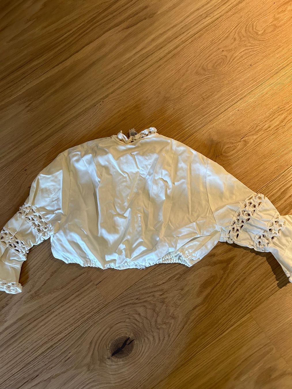 Kostüme: Dirndl mit Bluse & Schürze aus der Dirndl Ecke am Platzl – Gebraucht aus Innertkirchen von Urbachtal 9