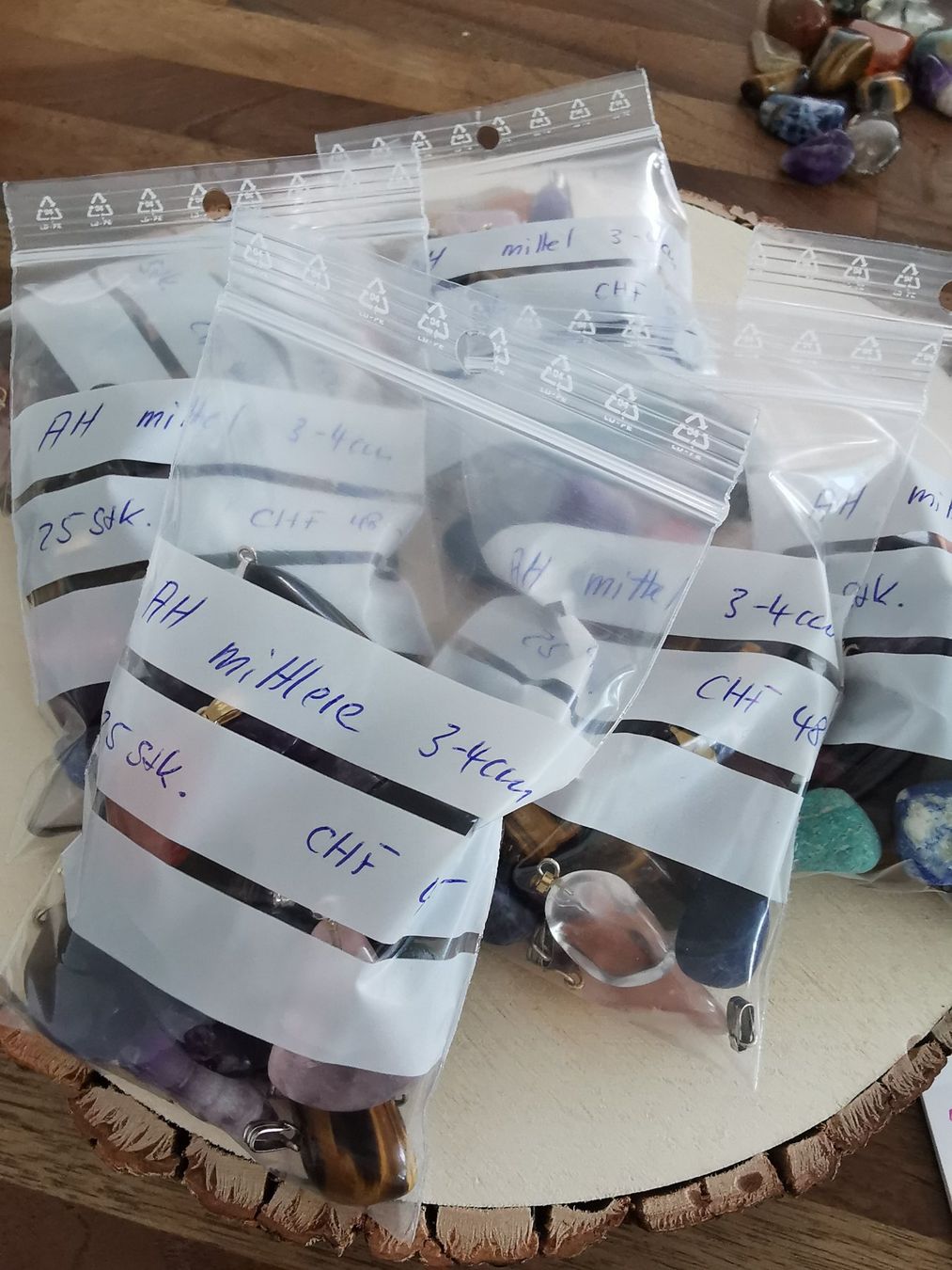 Ciondoli: 25 Stk. Anhänger MIX verschiedene Grössen – Nuovo e nell'imballaggio originale da Dierikon venduto da Buntspecht-10 9