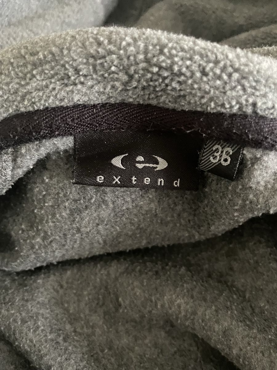 Maglioni & Felpe: Fleece Pulli 36 – Usato da Liestal venduto da sonnenbaum 1