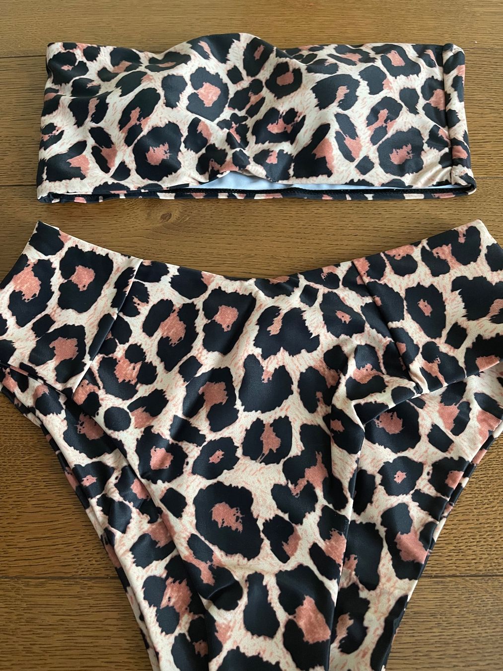 Costumi da bagno & Bikini: Bikini Trägerlos Neu Gr M – Nuovo e nell'imballaggio originale da Bassersdorf venduto da Sandy456 1