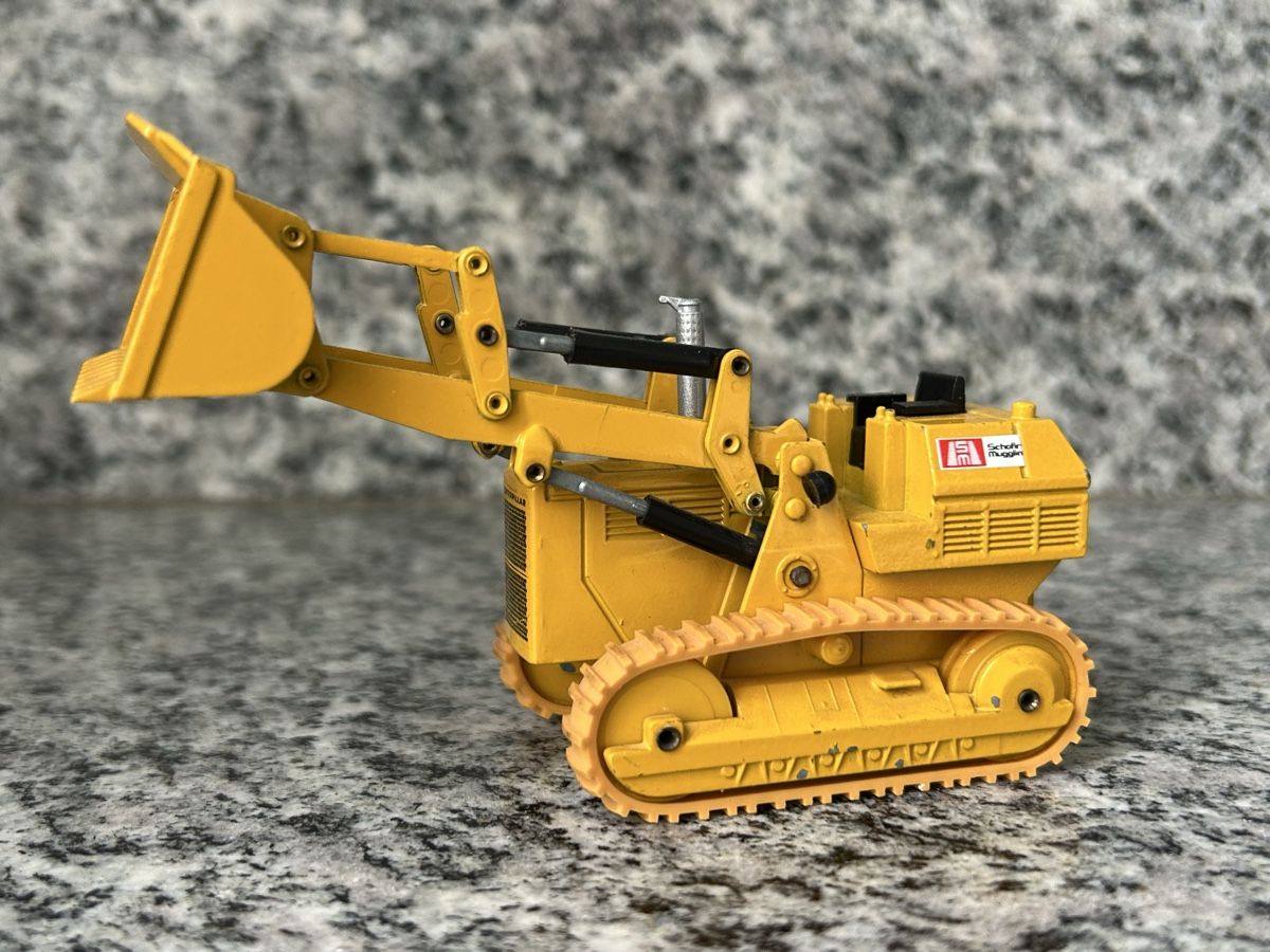 Caterpillar Kit di modellismo & Modellini statici: Cat 955 NZG , 1:50 – Usato da Horw venduto da Tigercat635 2