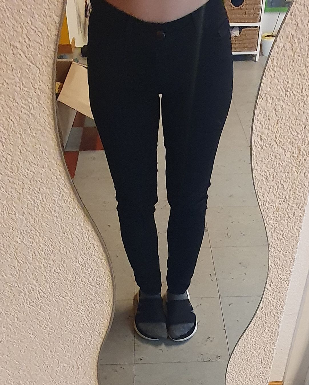 Jeans: Jeans Schwarz  – Gebraucht aus Moosseedorf von Sonnenschein..