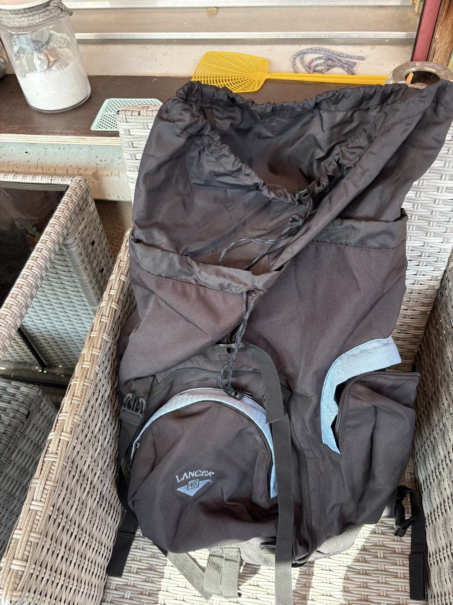 Rucksäcke: Grosser Rucksack – Neu (gemäss Beschreibung) aus Sirnach von banshu 2