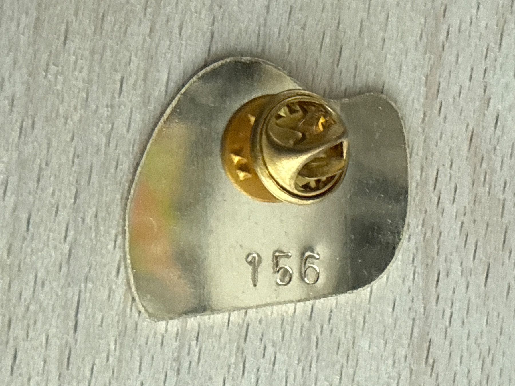 Placchette & Badge: Pin Mövenpick Würenlos – Usato da Glattbrugg venduto da Schweigmatt 1