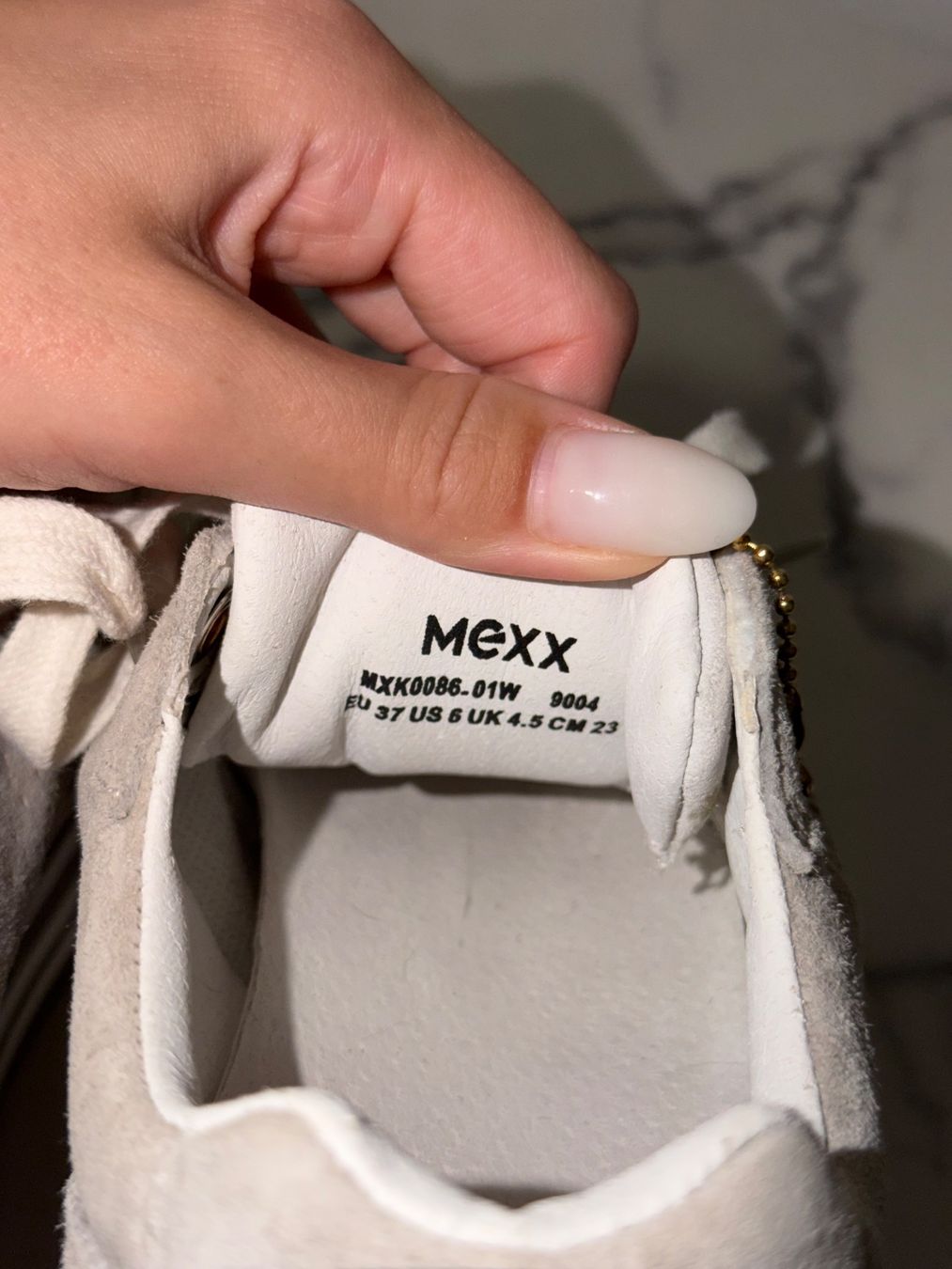 Mexx Scarpe da donna: hellgraue Wildleder-Sneaker von Mexx – Usato da Ittigen venduto da zaf_6sy9 3