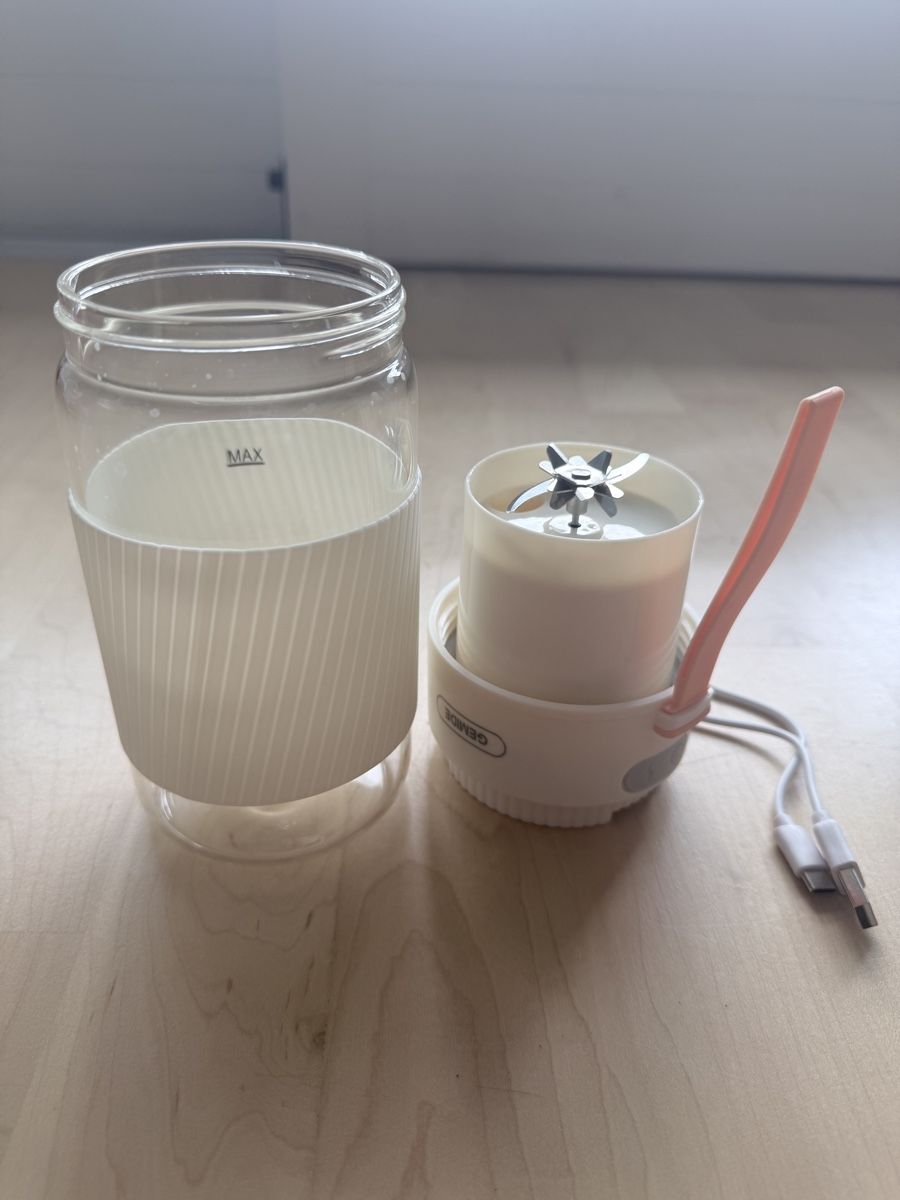 Elettrodomestici da cucina: Portable Blender for Smoothies – Nuovo (secondo la descrizione) da Cham venduto da cec_b78y 1