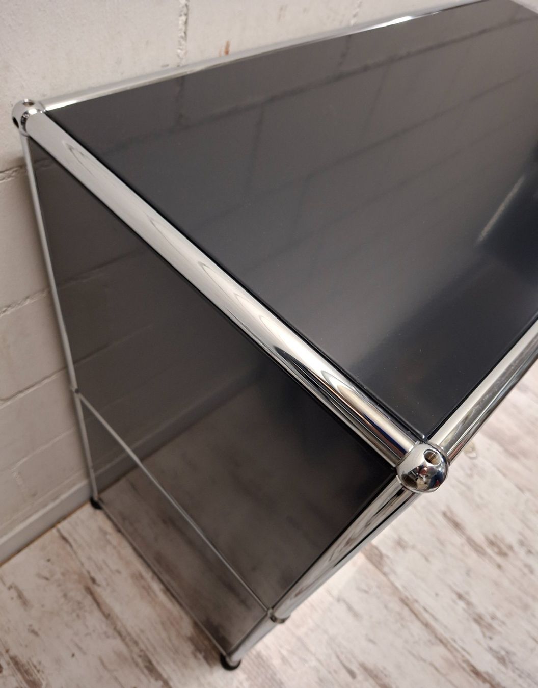 USM Eléments de bureau: USM Haller Schrank Graphitschwarz / neue Generation – D'occasion à hombrechtikon par Marijo 3