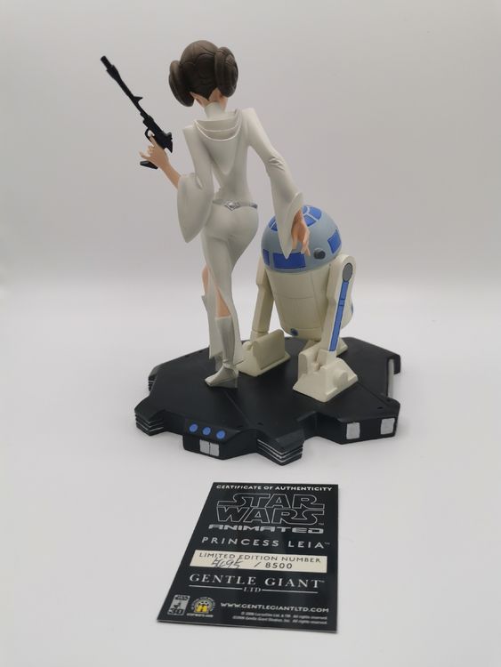 Star Wars: A New Hope - Princess Leia and R2-D2 Forces of Destiny Set - The Toya