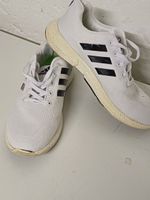 Adidas-Sneaker, Größe 43