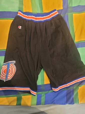 Basketballshorts Tune Squad von Space Jam