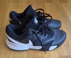 Nike Sportschuhe Grösse 38.5, neuwertig