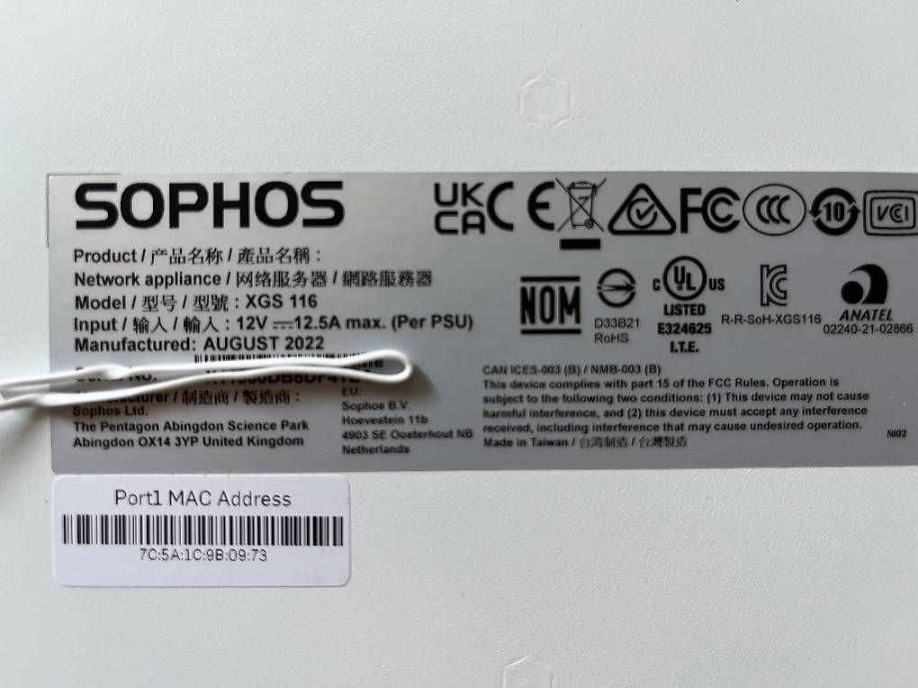Sophos Pare-feu: Sophos XGS 116 Firewall Appliance – D'occasion à Pura par videodrome 3