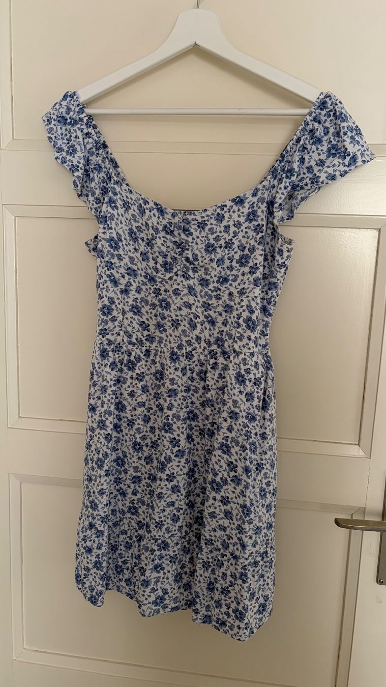 Hollister Vestiti: Hollisterkleid blaue Blümchen – Usato da Wollerau venduto da sid_g2jc