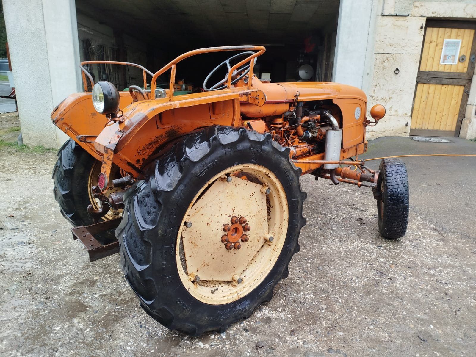 Renault Trattori: Tracteur Renault E30 (essence) – Usato da Yverdon-les-Bains venduto da rbo_d68t 3